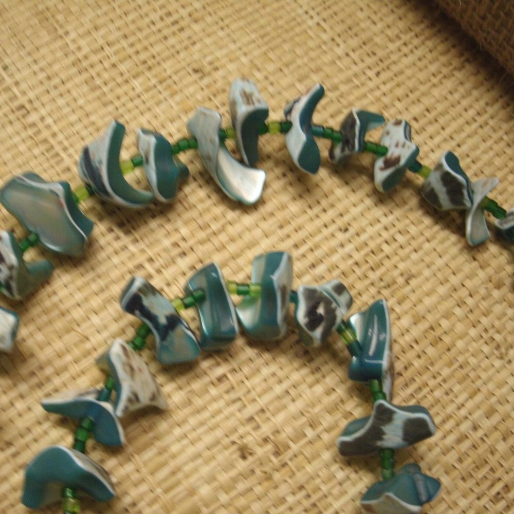 Handmade Blue Dyed Shell & Seed Bead Necklace - Picture 2 of 16